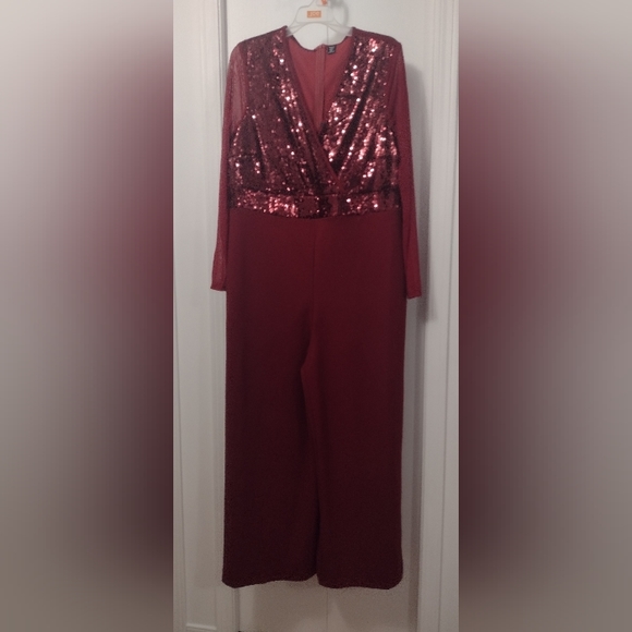 Sequin V-neck Jumpsuit - Picture 1 of 4